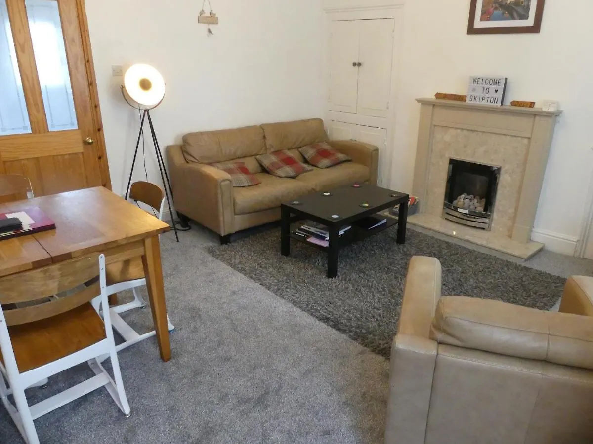 Rowland House - Central Skipton, Dales Gateway Skipton